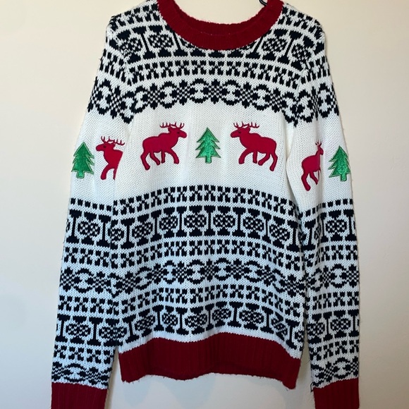 Ugly Christmas Sweater - Picture 1 of 4